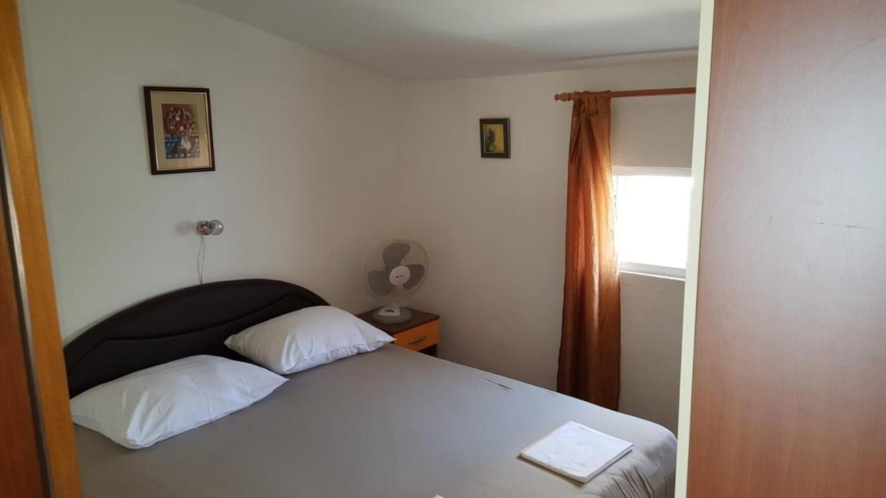 Apartments by the sea Tucepi, Makarska - 2699 Bagian luar foto