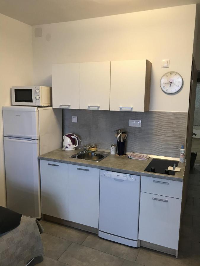 Apartments by the sea Tucepi, Makarska - 2699 Bagian luar foto